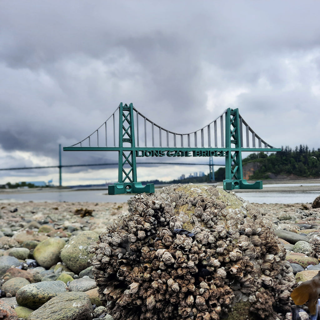 LION'S GATE Bridge Key Holder